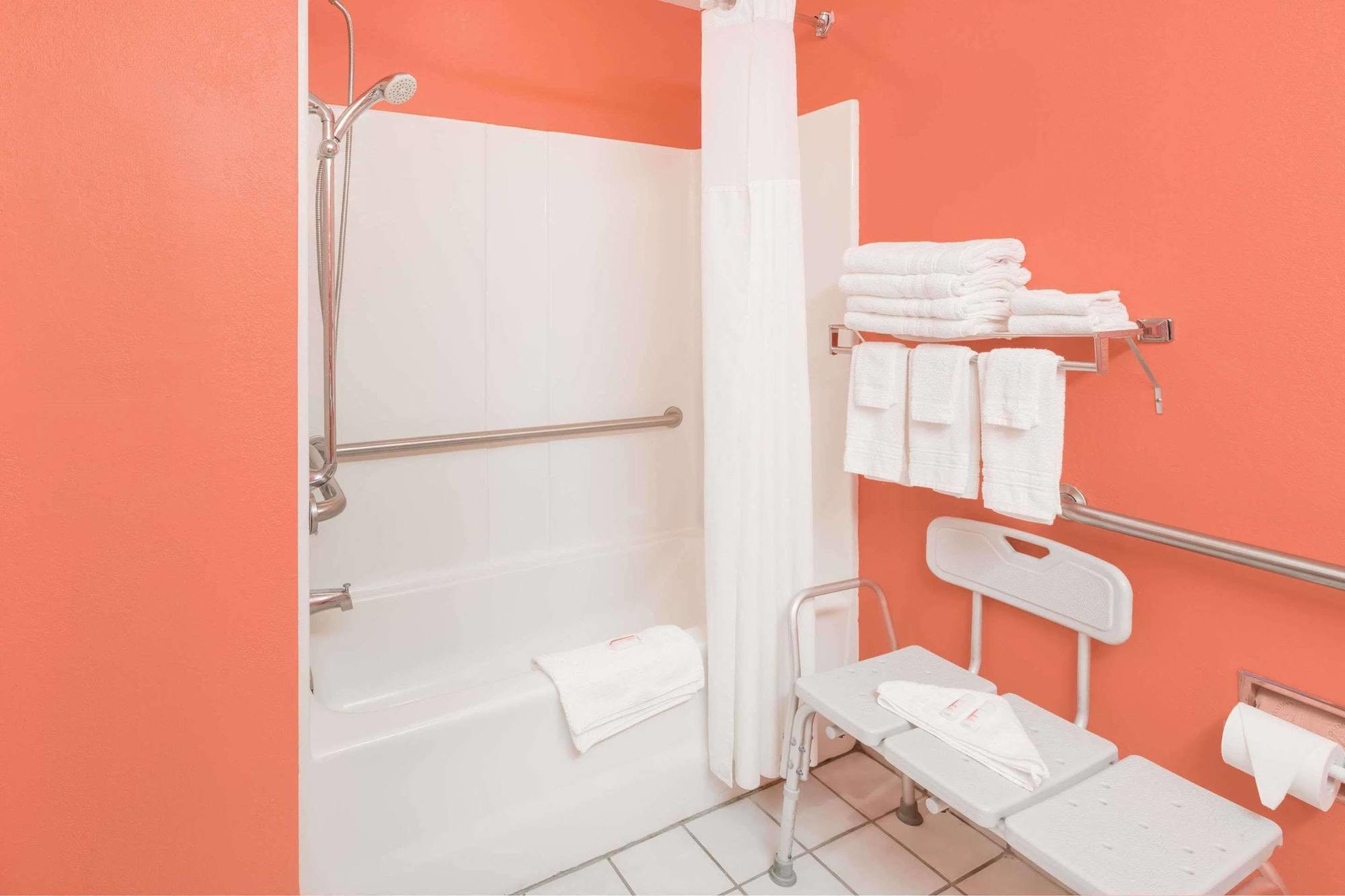 Microtel Inn & Suites By Wyndham Carolina Beach Luaran gambar