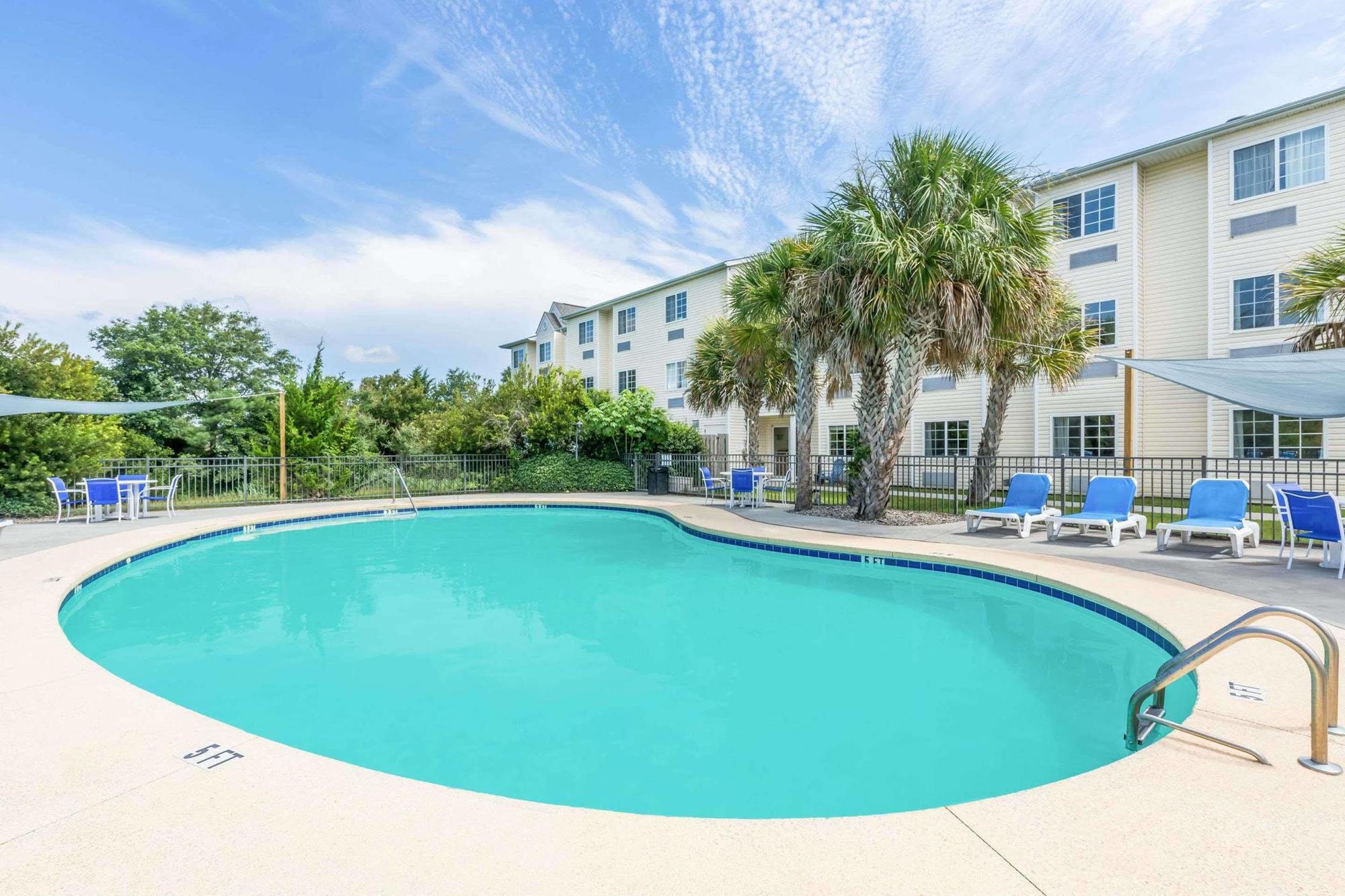 Microtel Inn & Suites By Wyndham Carolina Beach Luaran gambar